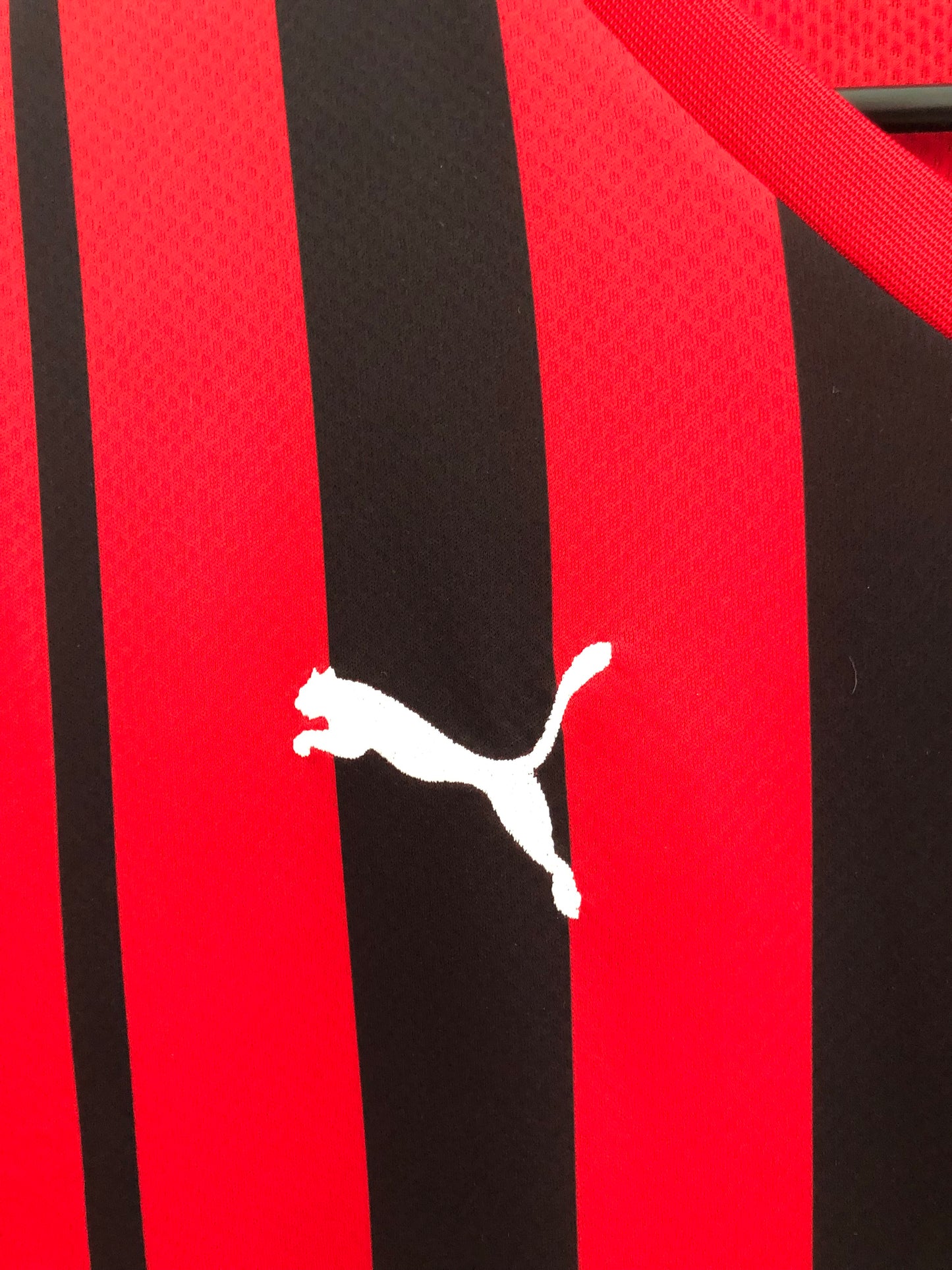 Tomori #23 AC Milan Large 2021/22 Home Shirt Puma Excellent Condition 759122-01