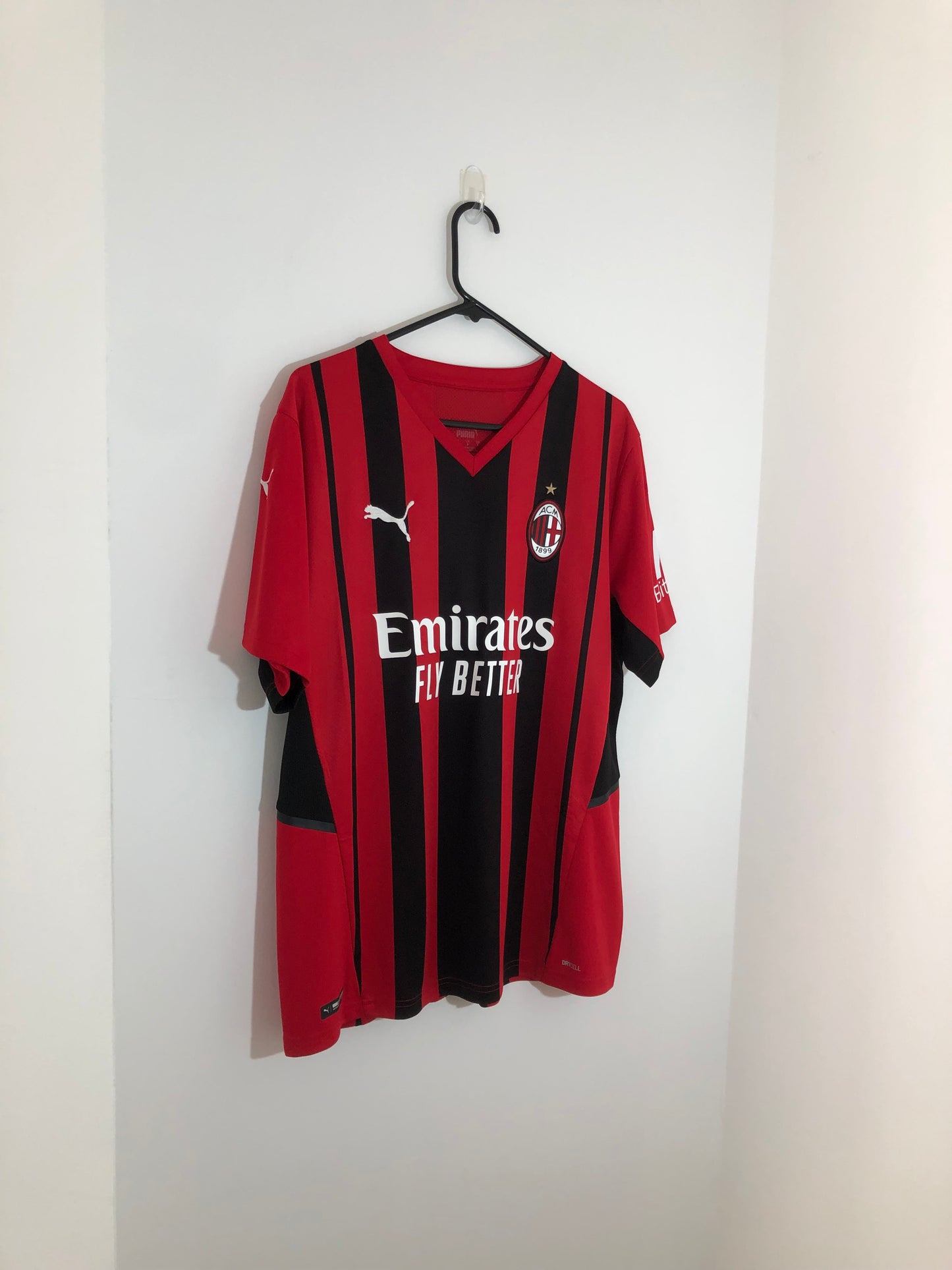 Tomori #23 AC Milan Large 2021/22 Home Shirt Puma Excellent Condition 759122-01