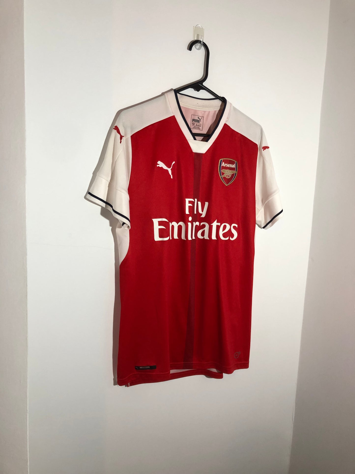 Arsenal 2016/17 Medium Home Shirt Puma Excellent Condition 749712