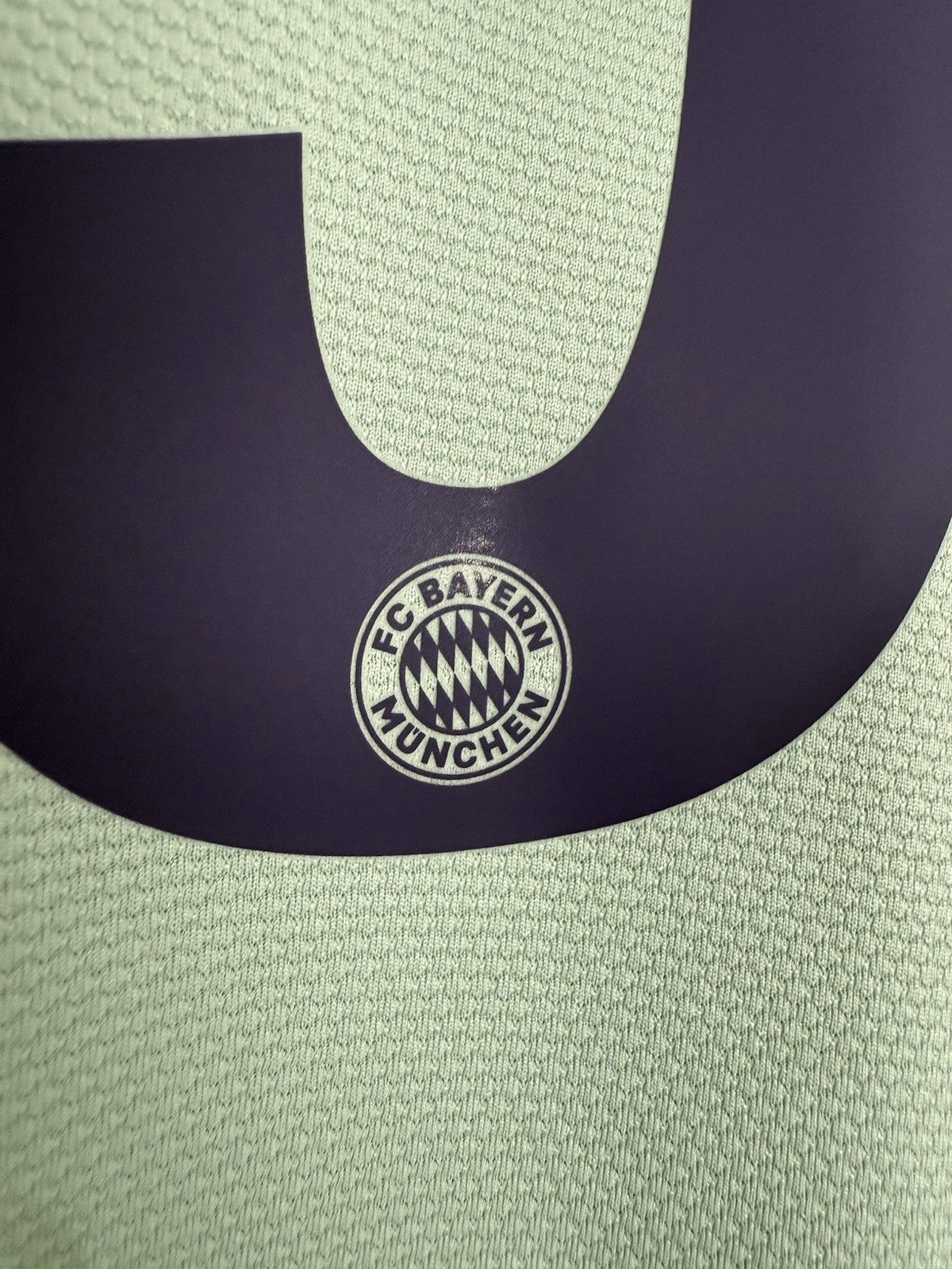 Bayern Munich Lewandowski #9 2018/19 Medium Away Excellent Condition CF5410