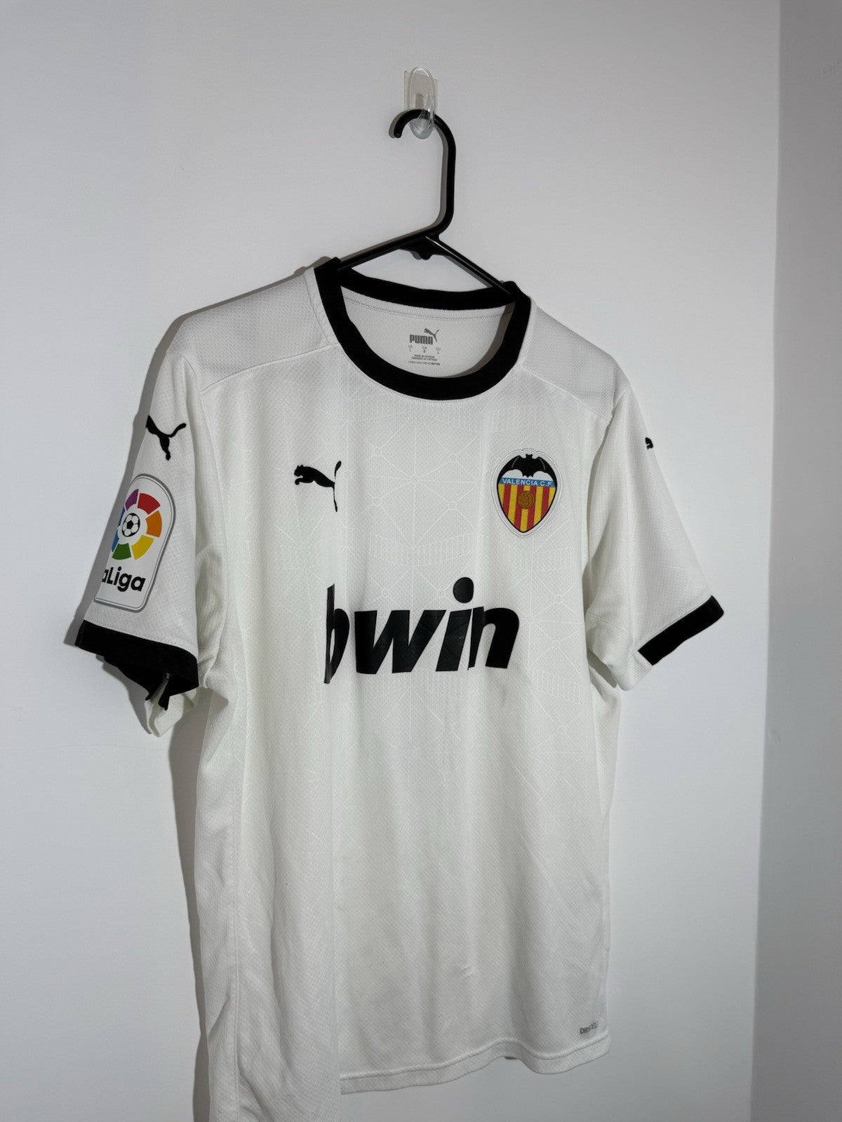 Valencia Guedes #7 Large Home 2020/21 Shirt 757470-01