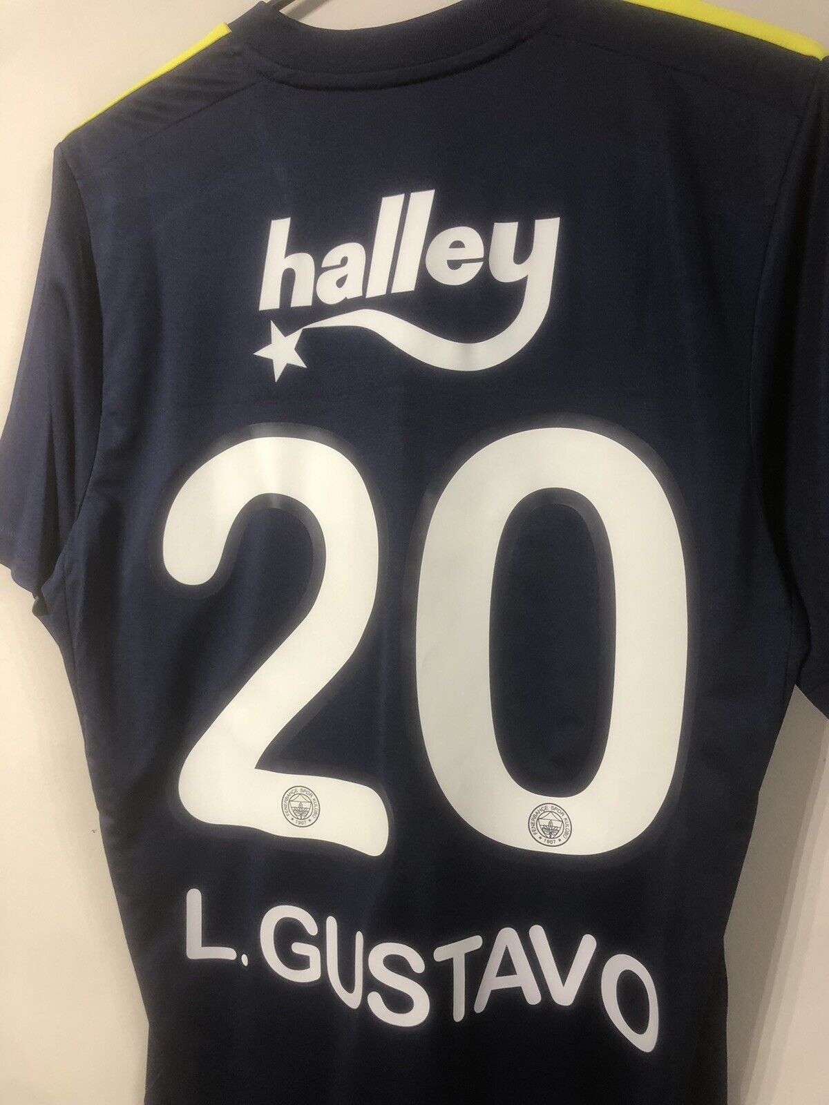 L. Gustavo #20 Fenerbahce BNWT Home 2019/20 Medium Football Shirt Adidas