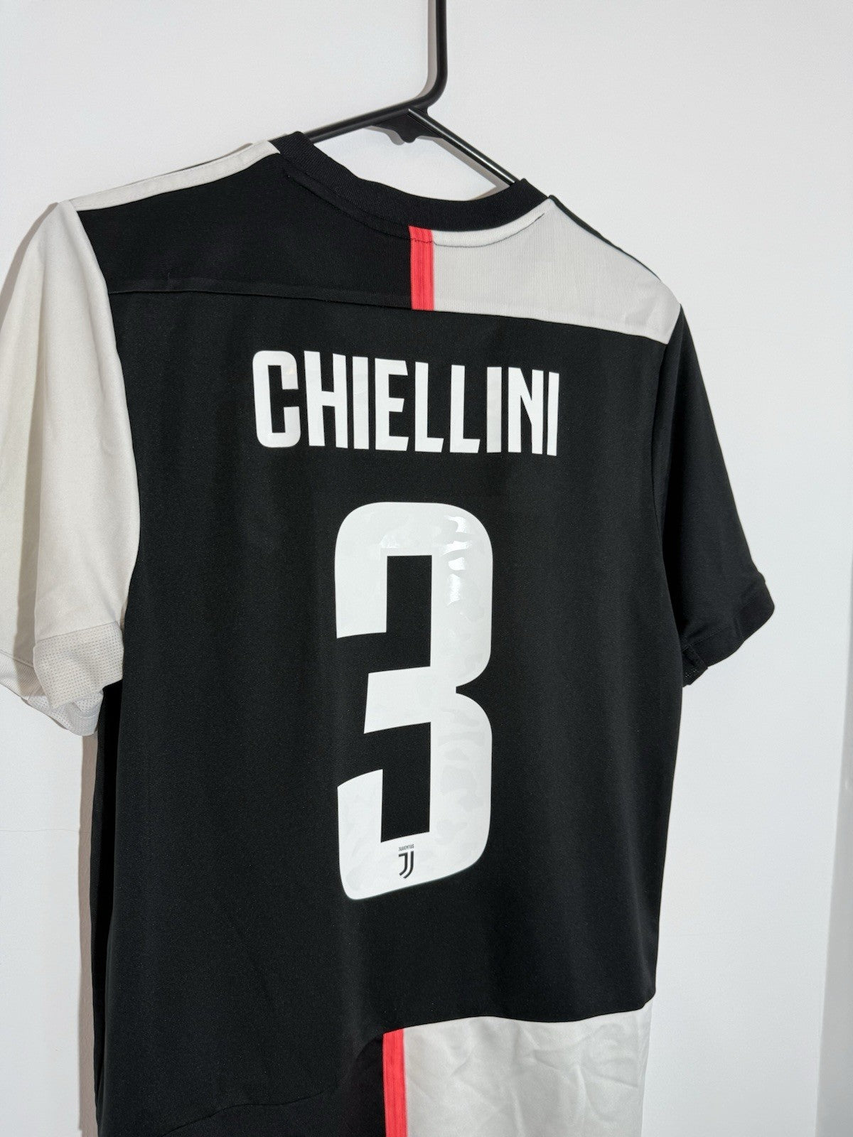 Juventus Chiellini #3 2019/20 Medium Home Shirt Very Good Condition DW5455