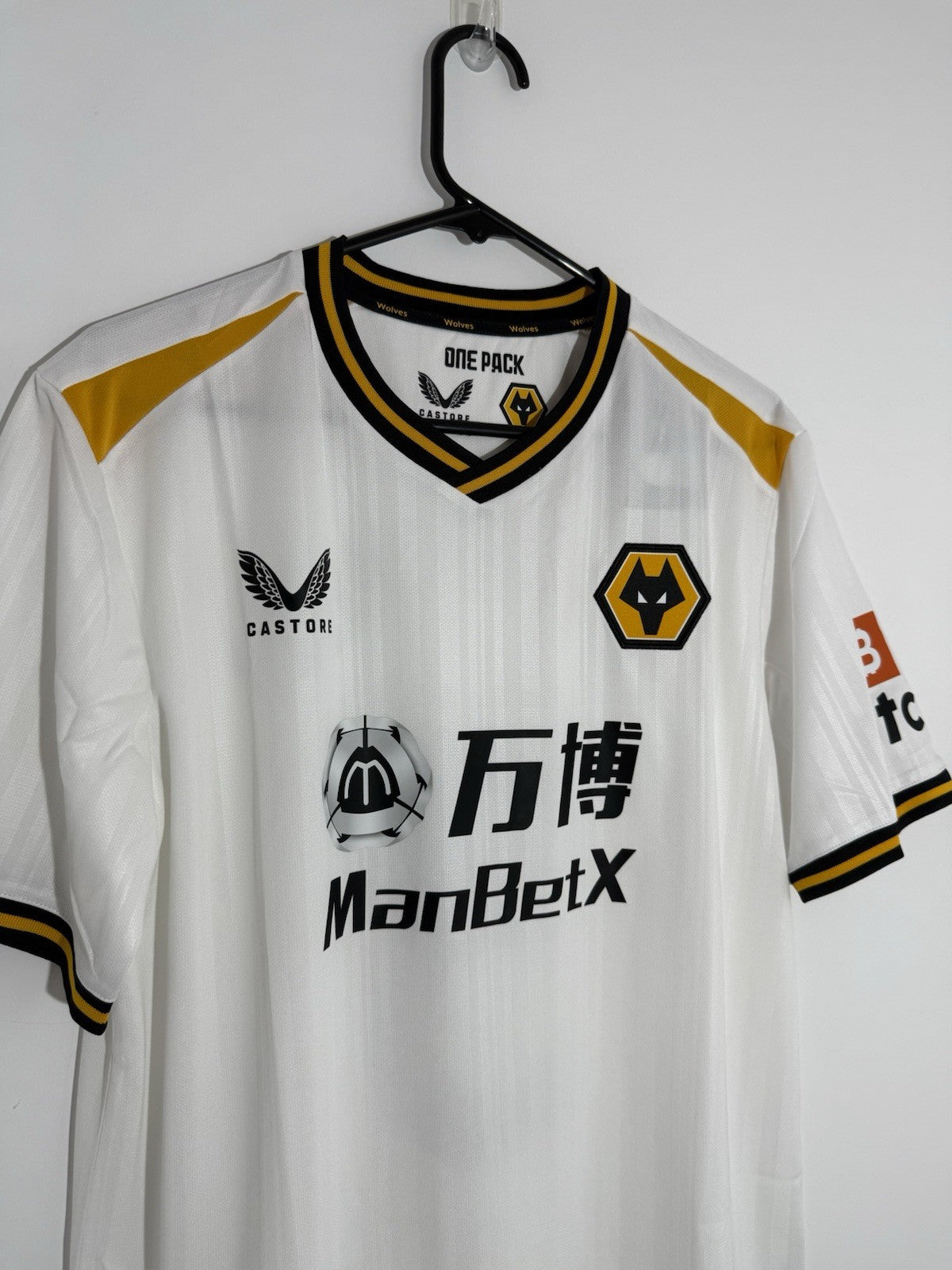 Wolverhampton Wanderers Ait-Nouri #3 2021/22 Large 3rd Shirt Castore BNWT
