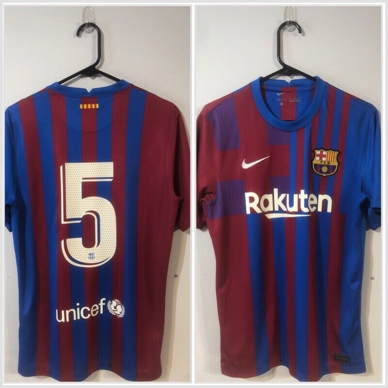 #5 (Busquets) Barcelona Medium 2021/22 Home Football Shirt Nike Good Condition