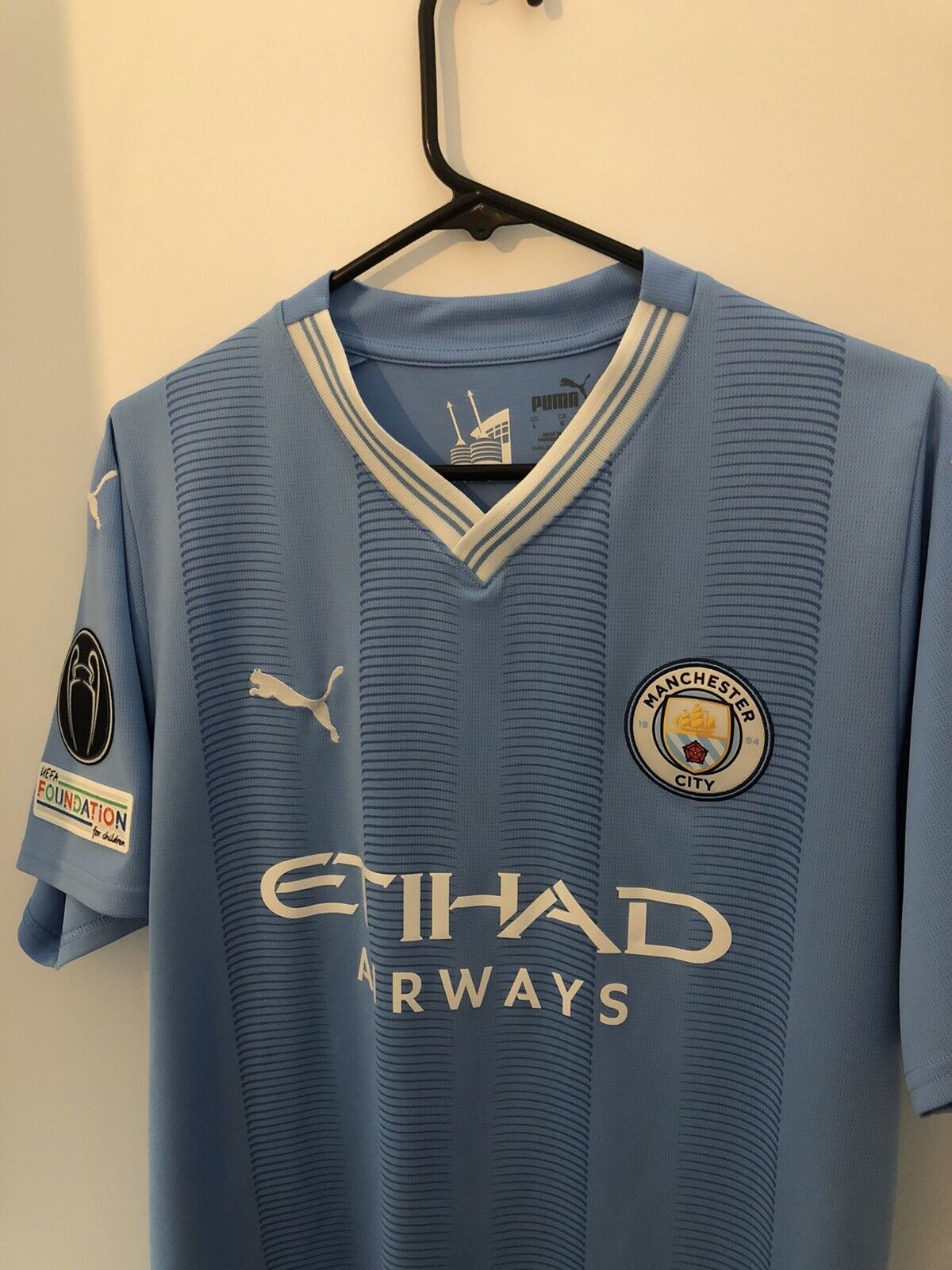 Akanji 25 Manchester City 2023 24 Large Home Shirt Excellent Condition 770438 01