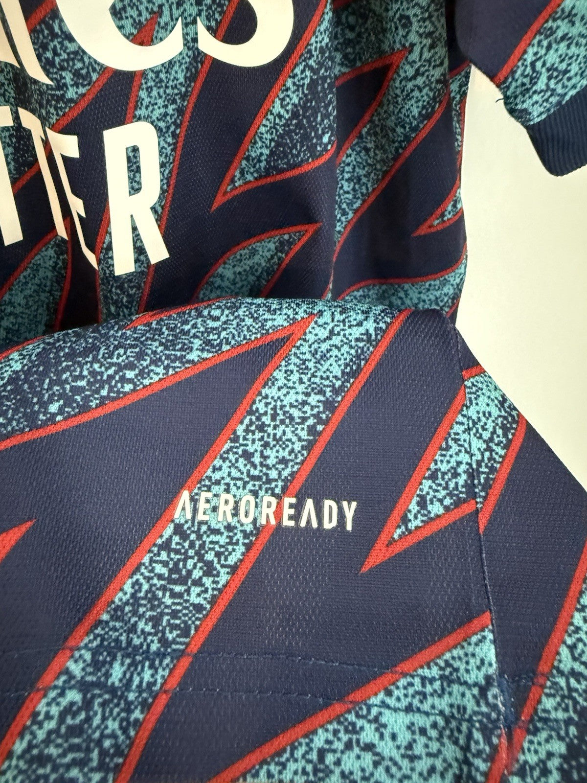 Arsenal Saka #7 2021/22 Small 3rd Shirt Adidas Excellent Condition GM0213