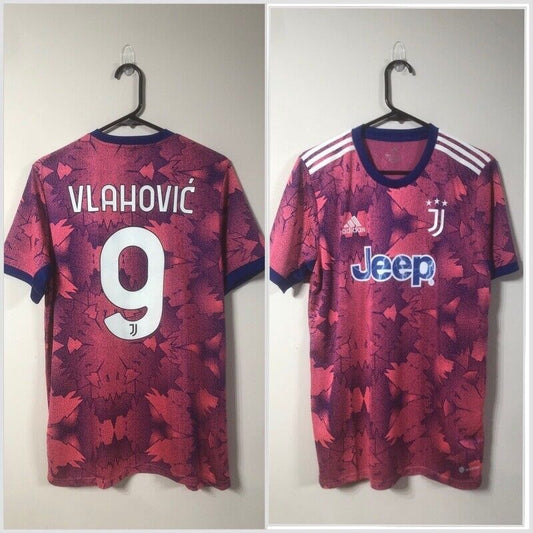 Vlahovic #9 Juventus 2022/23 Medium 3rd Football Shirt Adidas BNWT