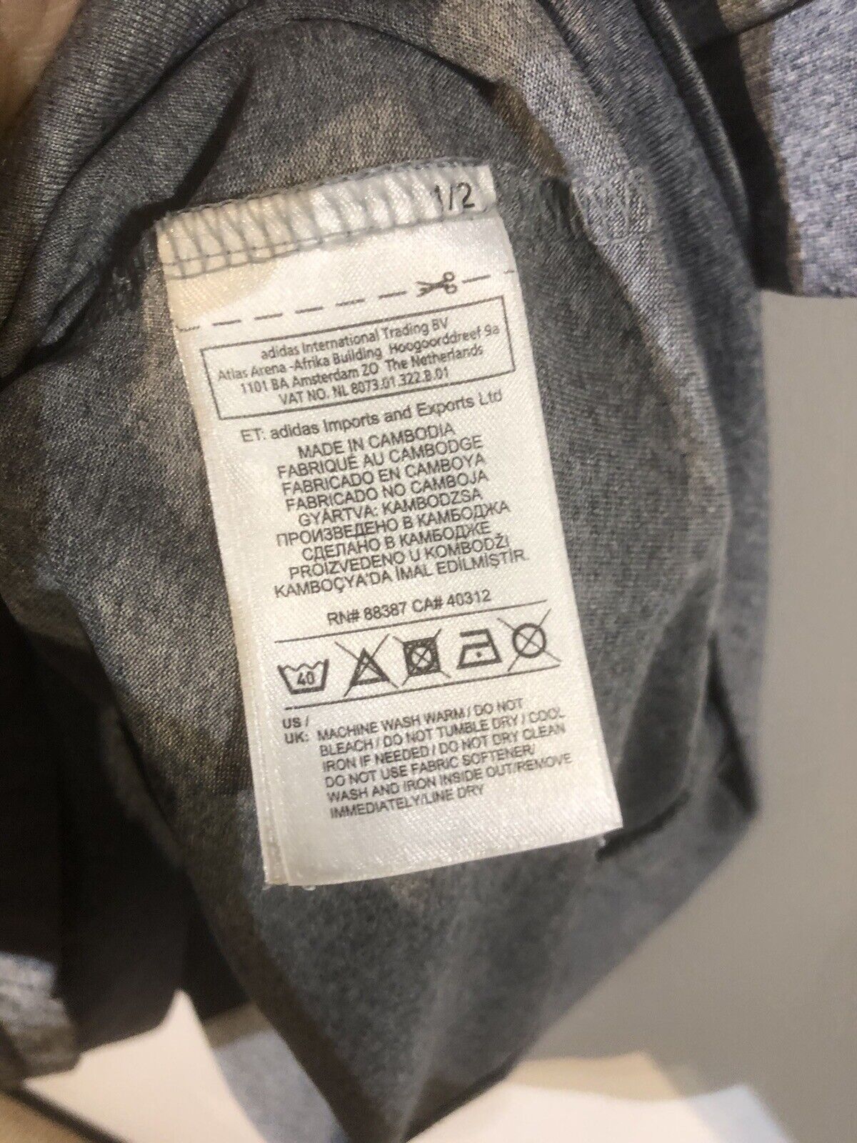 Benezma #9 Real Madrid 2015/16 Medium Away Football Shirt Good Condition