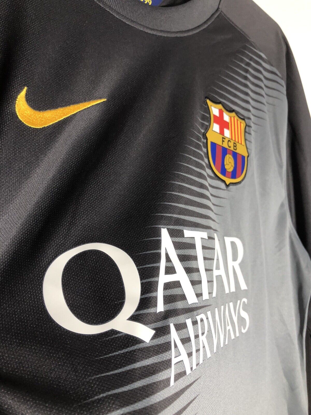 Barcelona 2014 15 Large Home Goalkeeper Shirt Brand New With Tag 610598 061