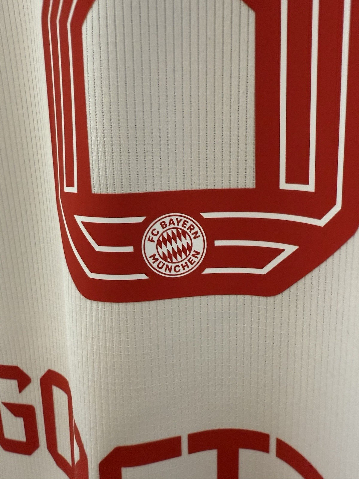 Bayern Munich Goretzka #8 2023/24 Medium LS Home Shirt Excellent Condition