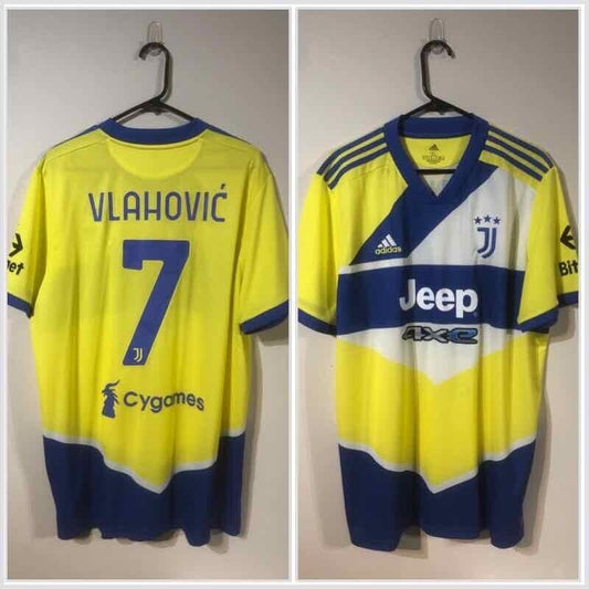Vlahovic #7 Juventus 2021/22 X-Large 3rd Football Shirt Adidas BNWT