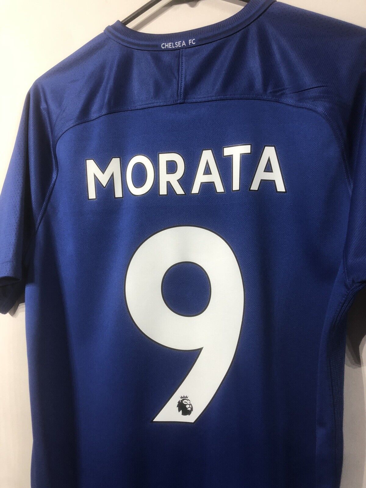 Morata #9 Chelsea Medium 2017/18 Home Shirt Nike Excellent Condition