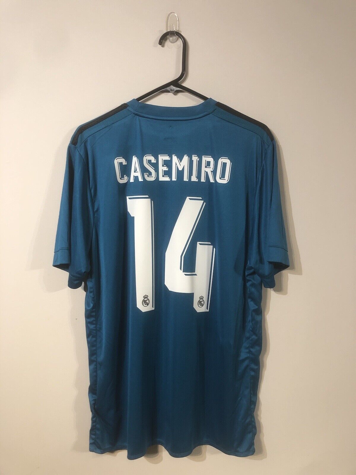 Casemiro #14 Real Madrid 2017/18 X-Large 3rd Shirt Adidas Very Good Condition