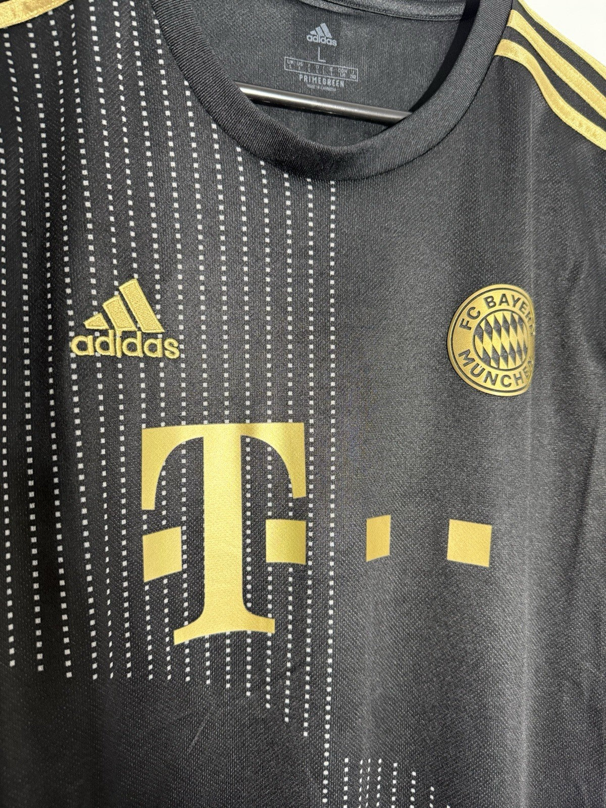 Bayern Munich Davies #19 2021/22 Large Away Excellent Condition GM5317