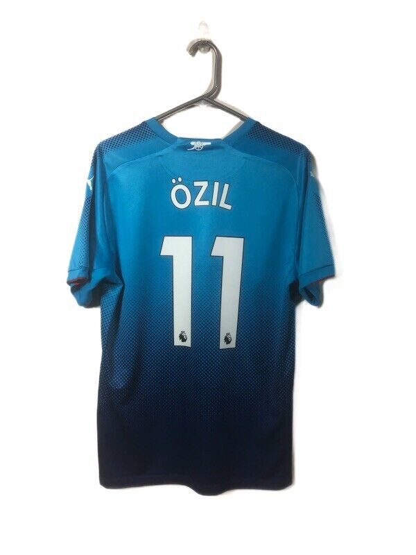 Ozil #11 Arsenal 2017/18 Medium Away Shirt Puma Excellent Condition 751512