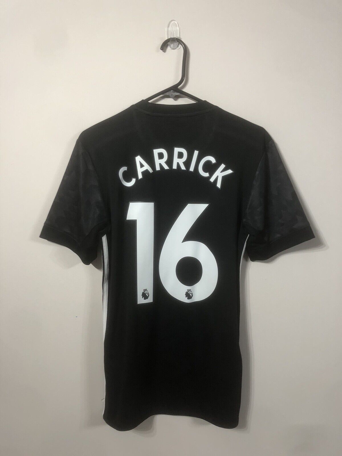 Carrick #16 Manchester United 2017/18 Away Small Shirt Excellent Condition
