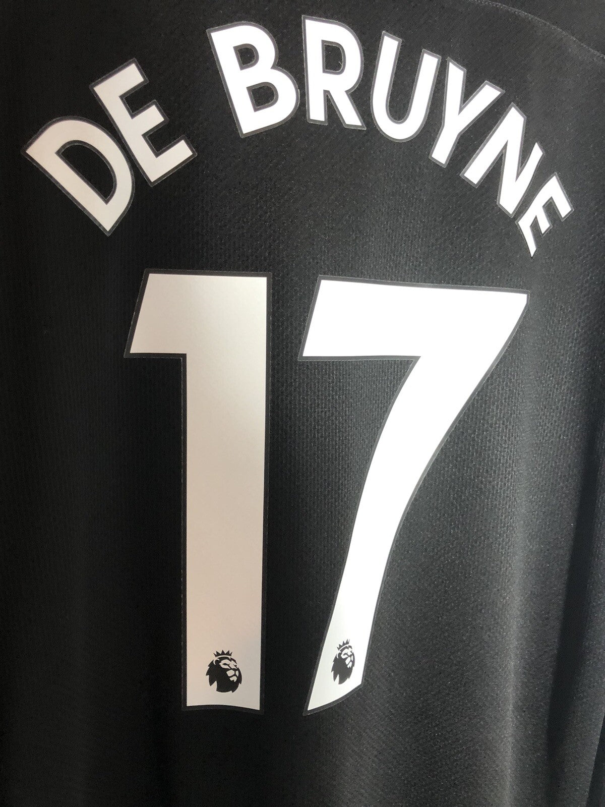 De Bruyne #17 Manchester City 2020/21 Large Away Excellent Condition 757092-02