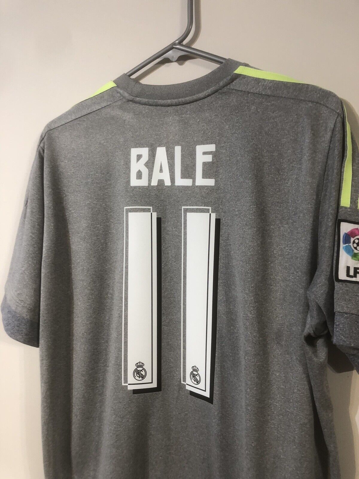 Bale #11 Real Madrid 2015/16 Large Away Football Shirt Adidas Very Good Conditio