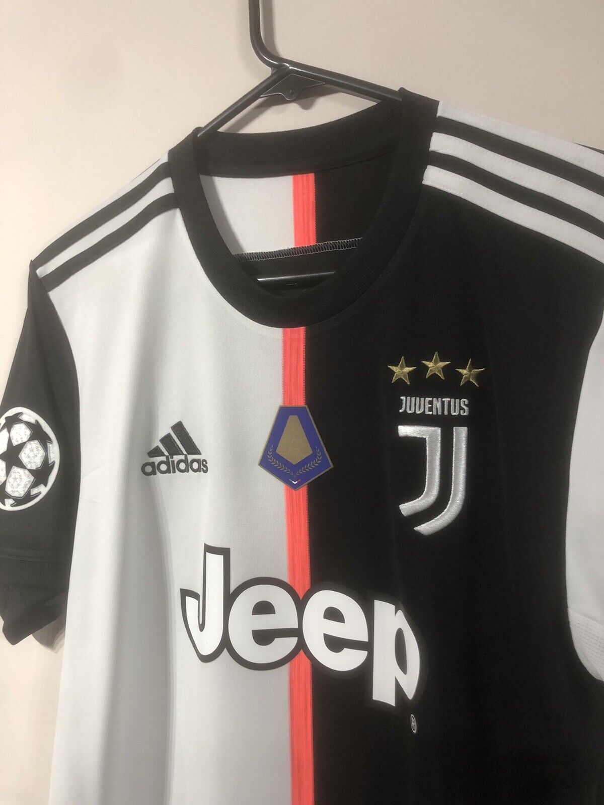 Ronaldo #7 Juventus MVP 2019/20 Medium Home Football Shirt Excellent Condition