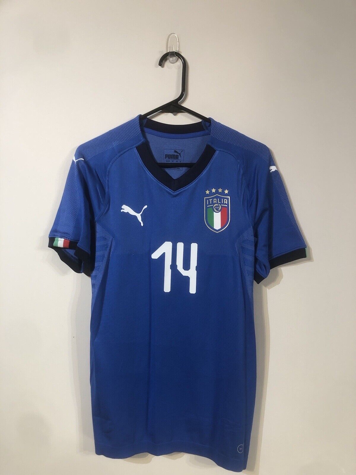 Chiesa #14 Italy 2018 Home Large Football Shirt Puma BNWT