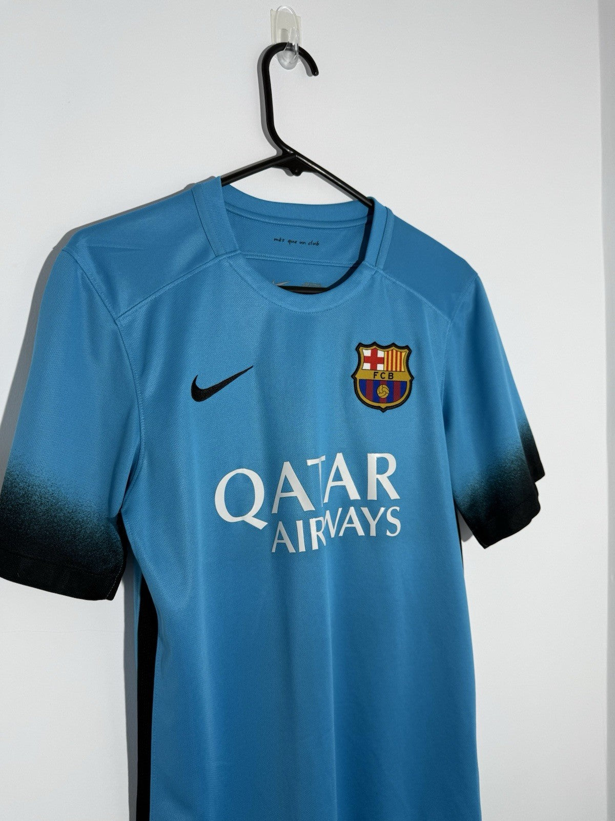 Barcelona Neymar Jr #11 2015/16 Small 3rd Shirt Excellent Condition 658789-426