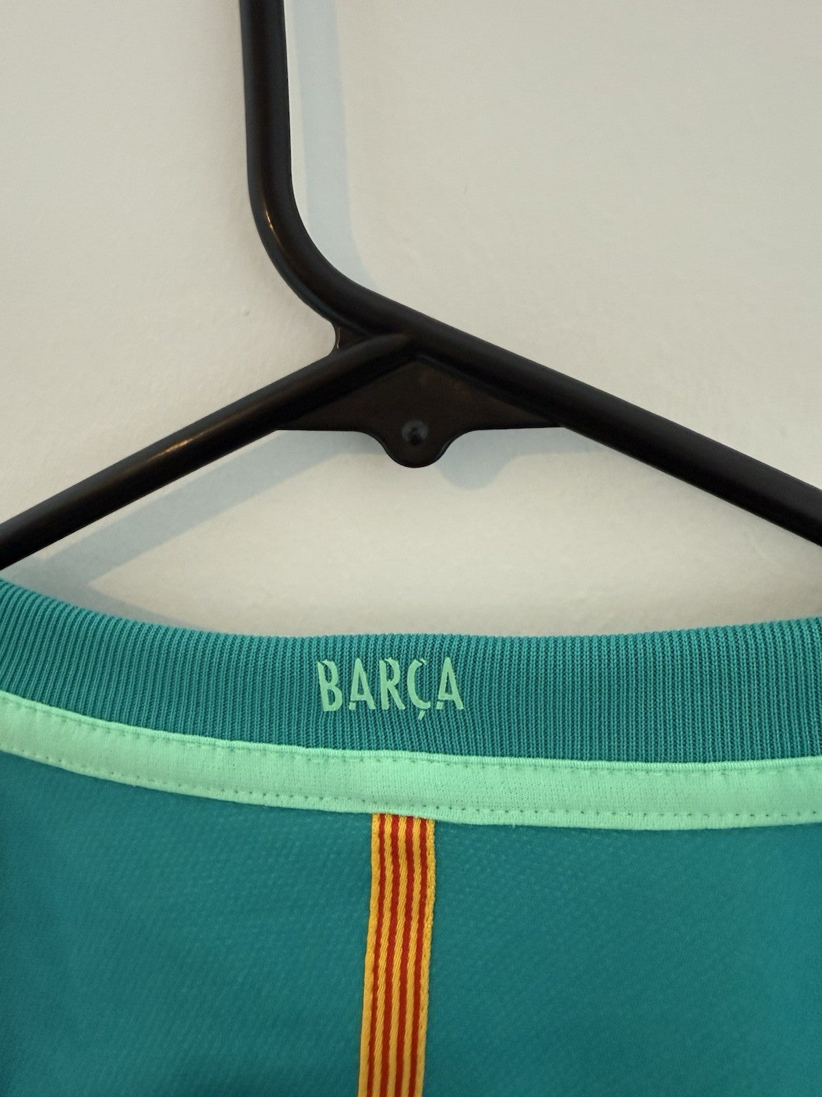 Barcelona 2016/17 Small 3rd Shirt Nike Excellent Condition 776854-388