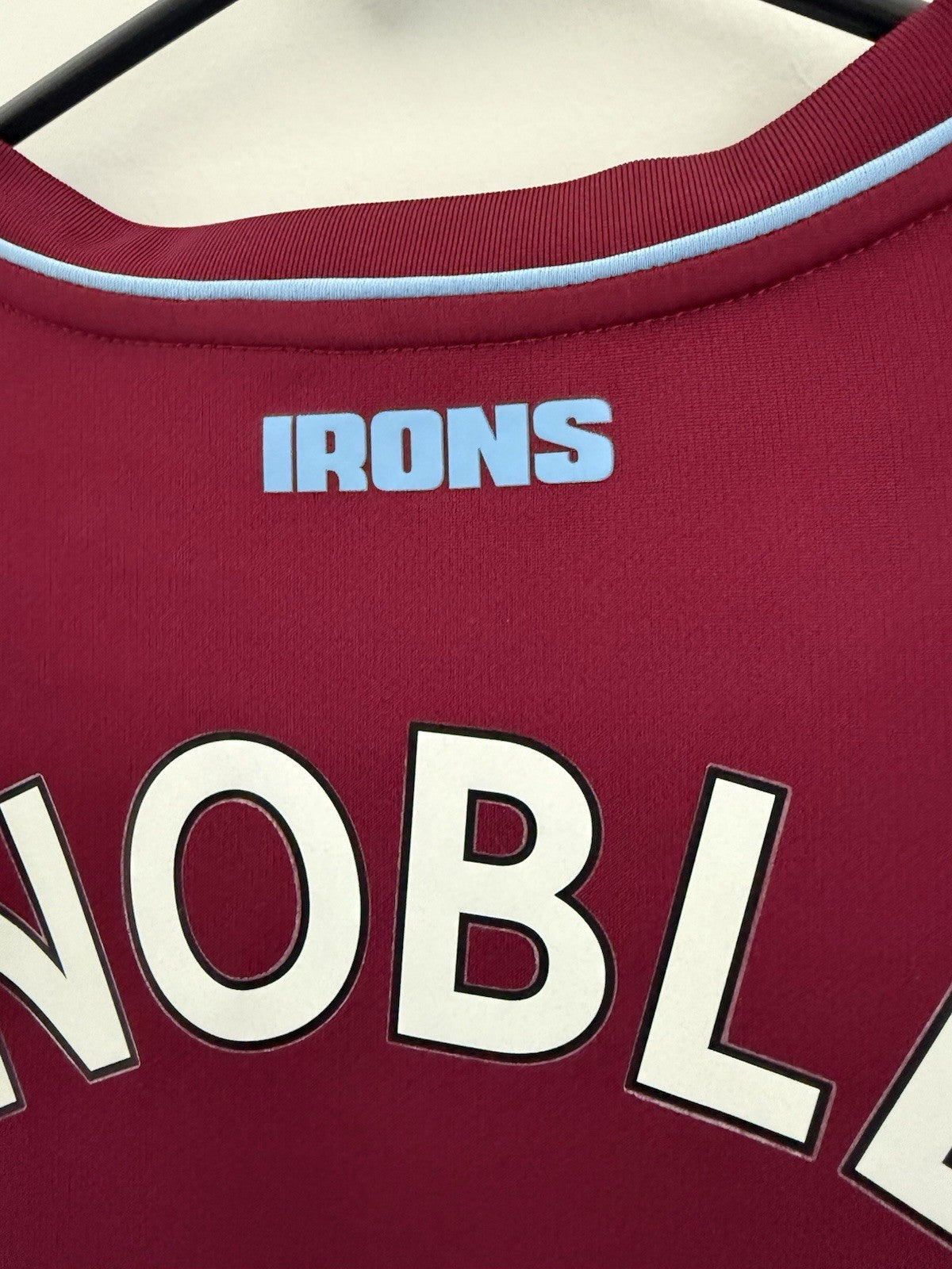 West Ham United Noble #16 2018/19 Small Home Shirt Umbro Excellent Condition