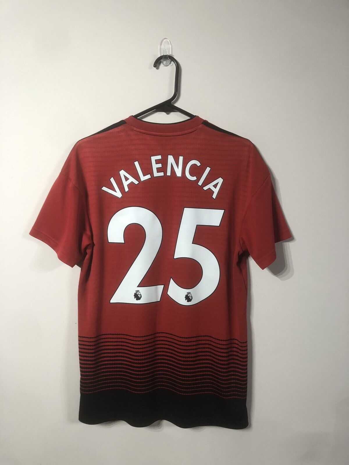 Valencia #25 Manchester United Medium 2018/19 Home Excellent Condition CG0040
