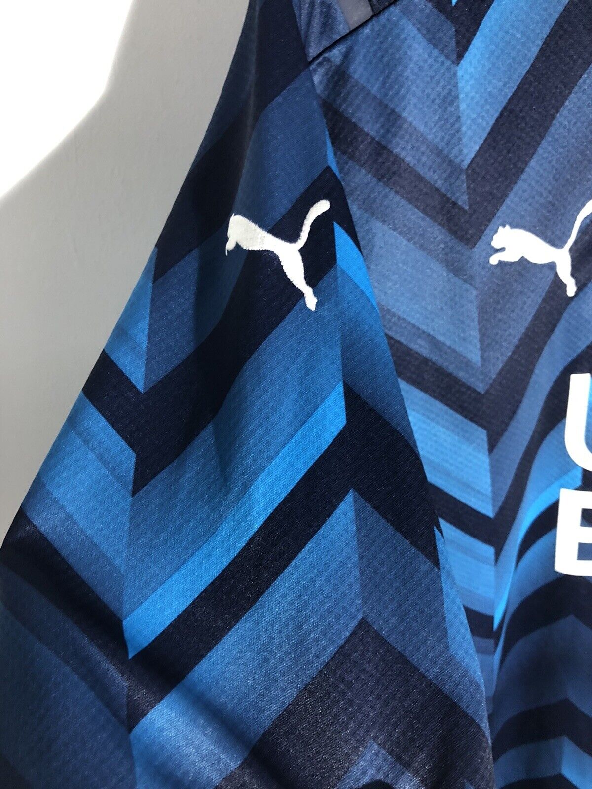Milik 9 Olympique Marseille 2021 22 Xl Away Puma Excellent Condition 759286 02