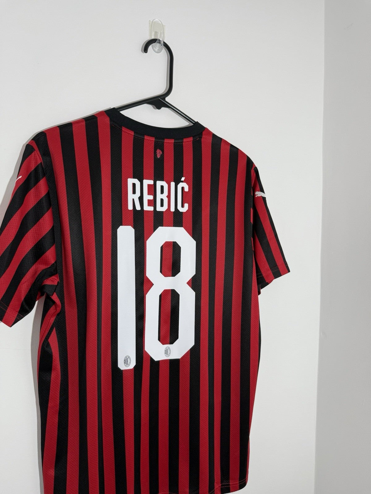 AC Milan Rebic #18 2019/20 Medium Home Shirt Puma Excellent Condition 755857-01