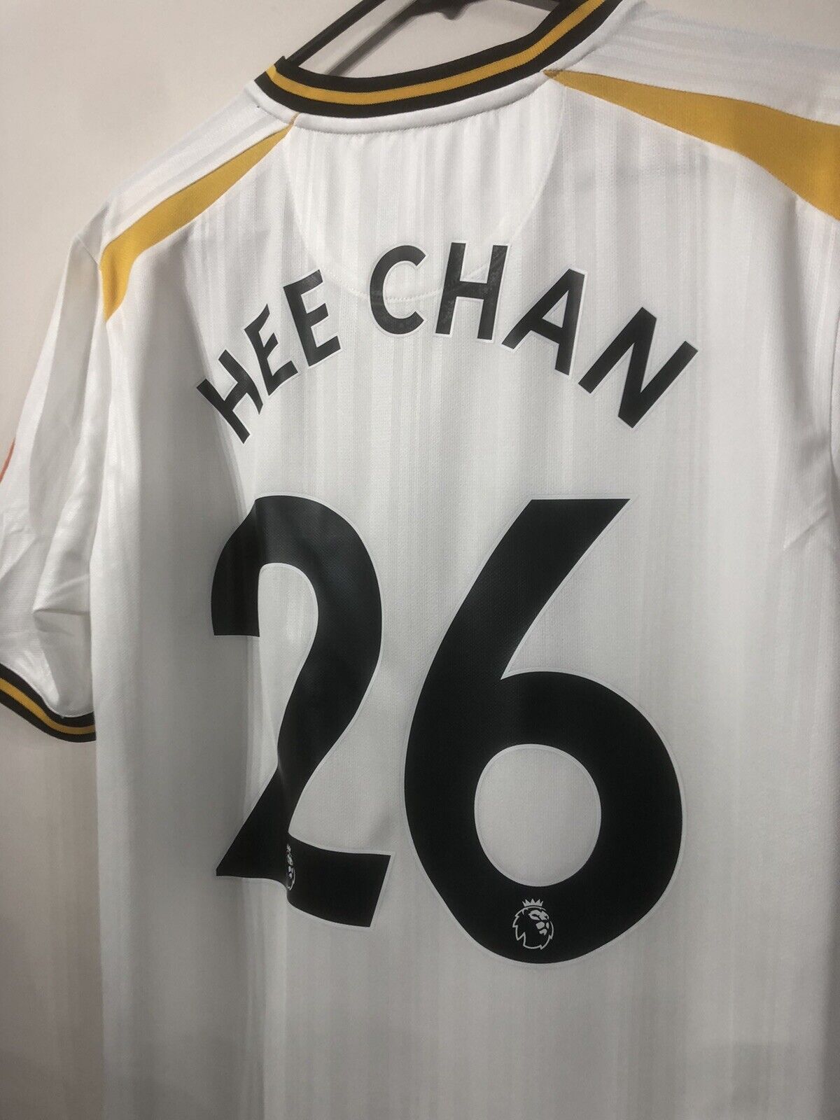 Hee Chan #26 BNWT Wolves 2021/22 Large 3rd Football Shirt Jersey Castore