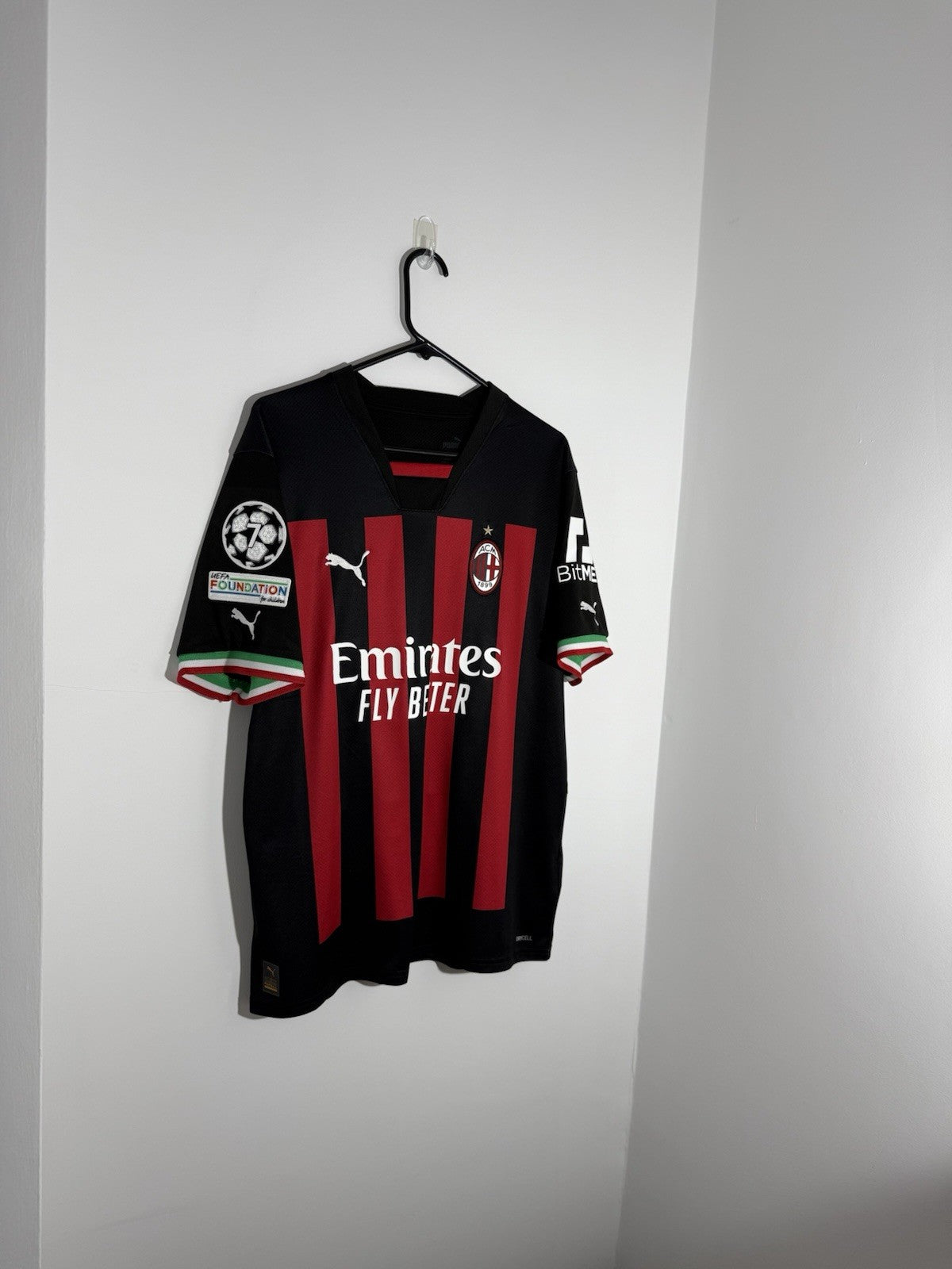AC Milan Giroud #9 2022/23 Home Large Shirt Excellent Condition 765824-01