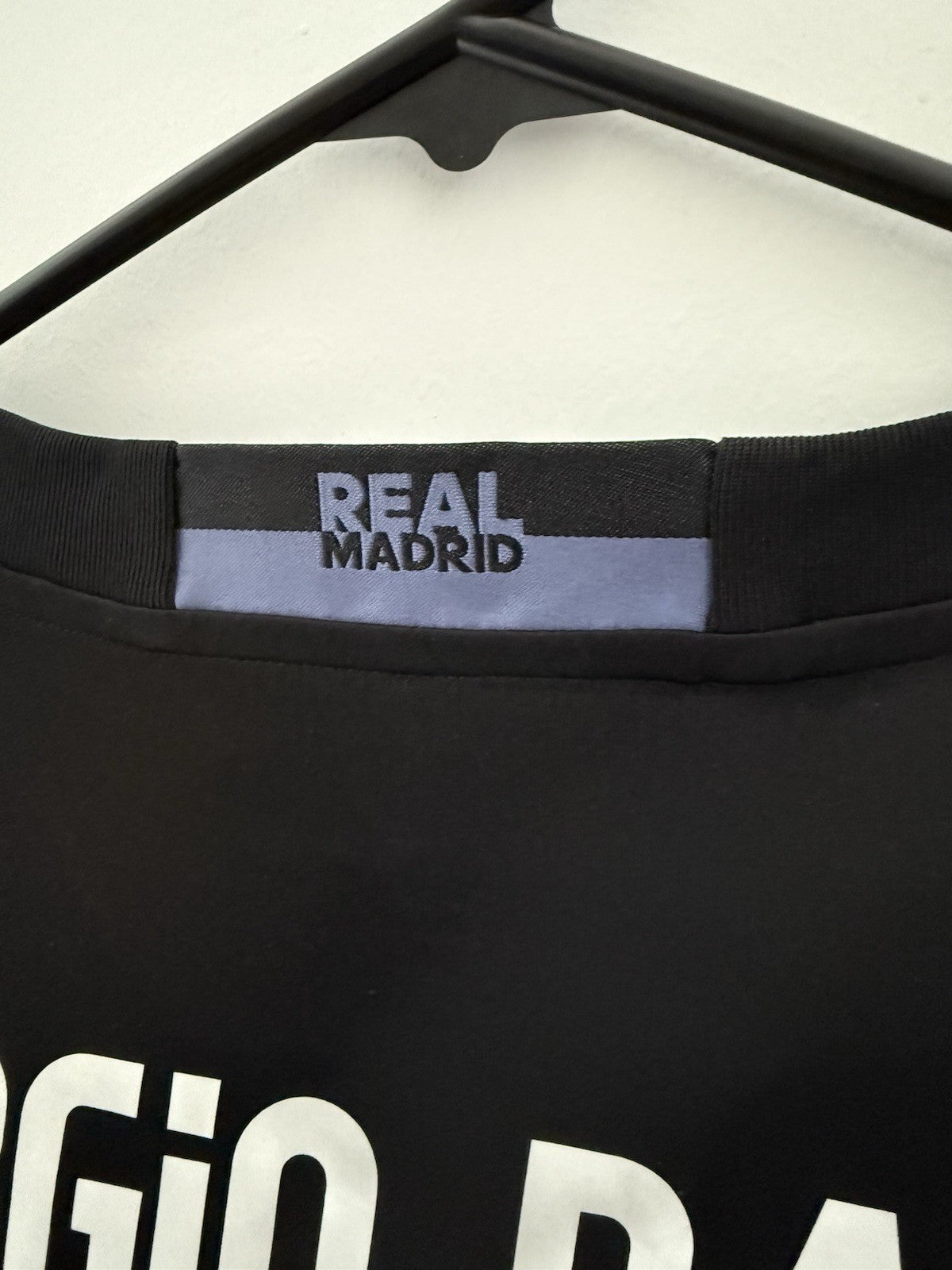 Real Madrid Sergio Ramos #4 2016/17 XL 3rd Shirt Excellent Condition AI5139