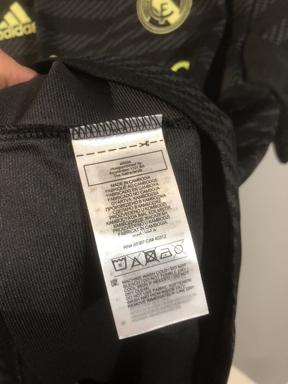 Vini Jr #20 Real Madrid 2022/23 3rd Medium Football Shirt Adidas BNWT