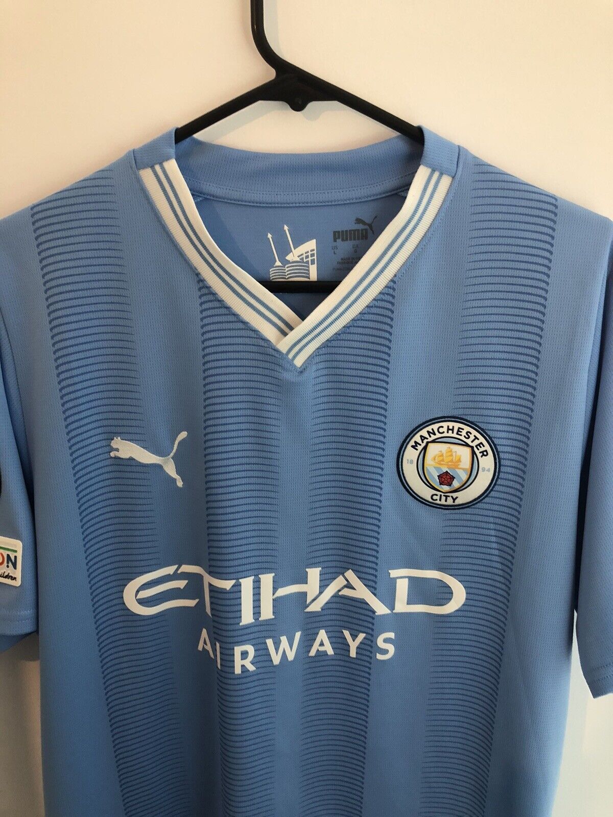 Akanji 25 Manchester City 2023 24 Large Home Shirt Excellent Condition 770438 01