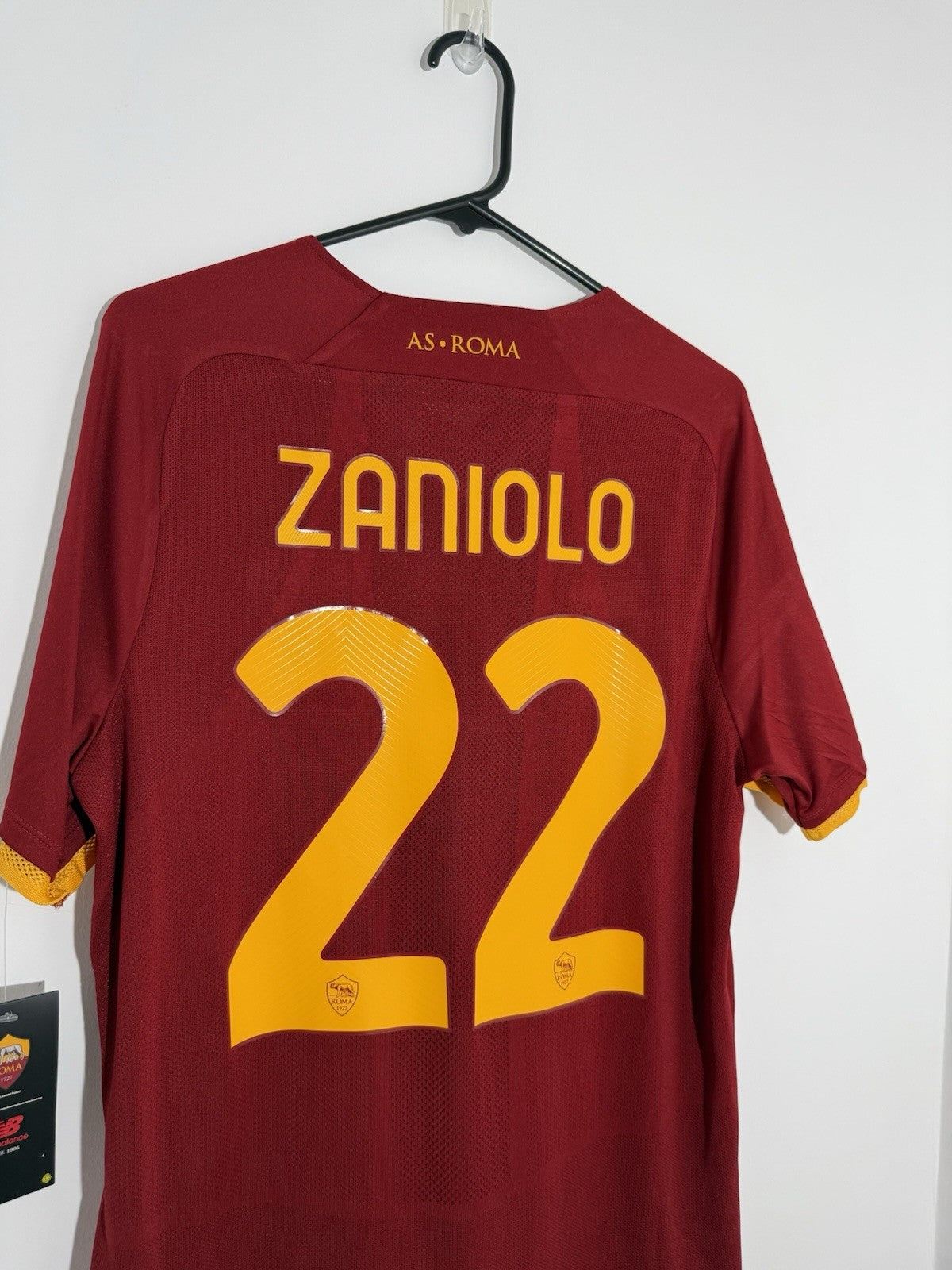 AS Roma Zaniolo #22 2021/22 Home Medium Shirt New Balance BNWT MT130210