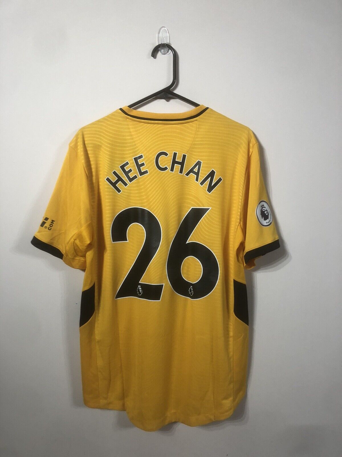 Hee Chan #26 BNWT Wolves 2021/22 Large Home Football Shirt Jersey Castore