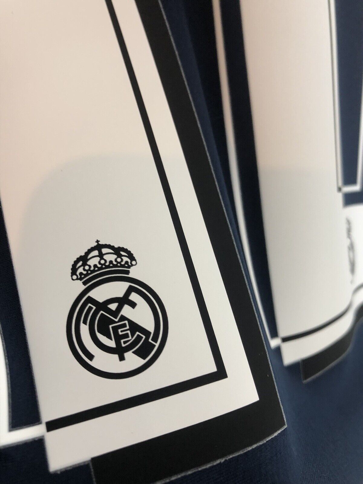 James 10 Real Madrid 2015 16 Large 3rd Shirt Very Good Condition S12676