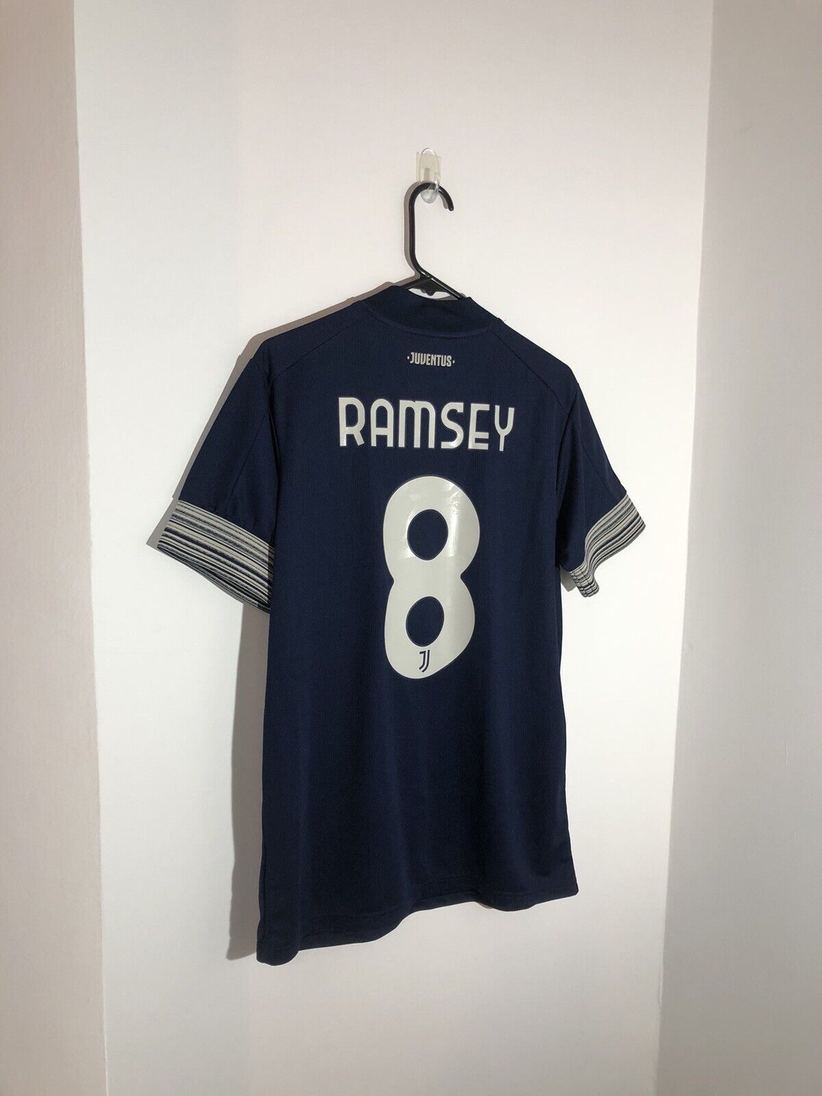 Ramsey 8 Juventus 2020 21 Medium Away Football Shirt Excellent Condition Gc9087