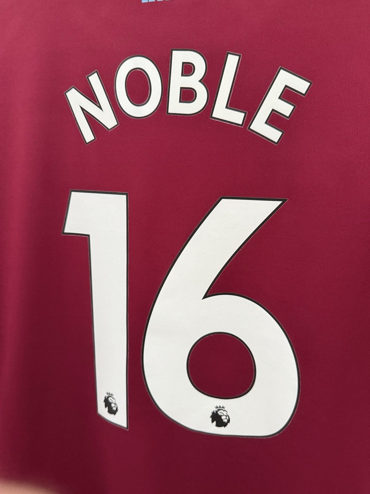 West Ham United Noble #16 2018/19 Small Home Shirt Umbro Excellent Condition