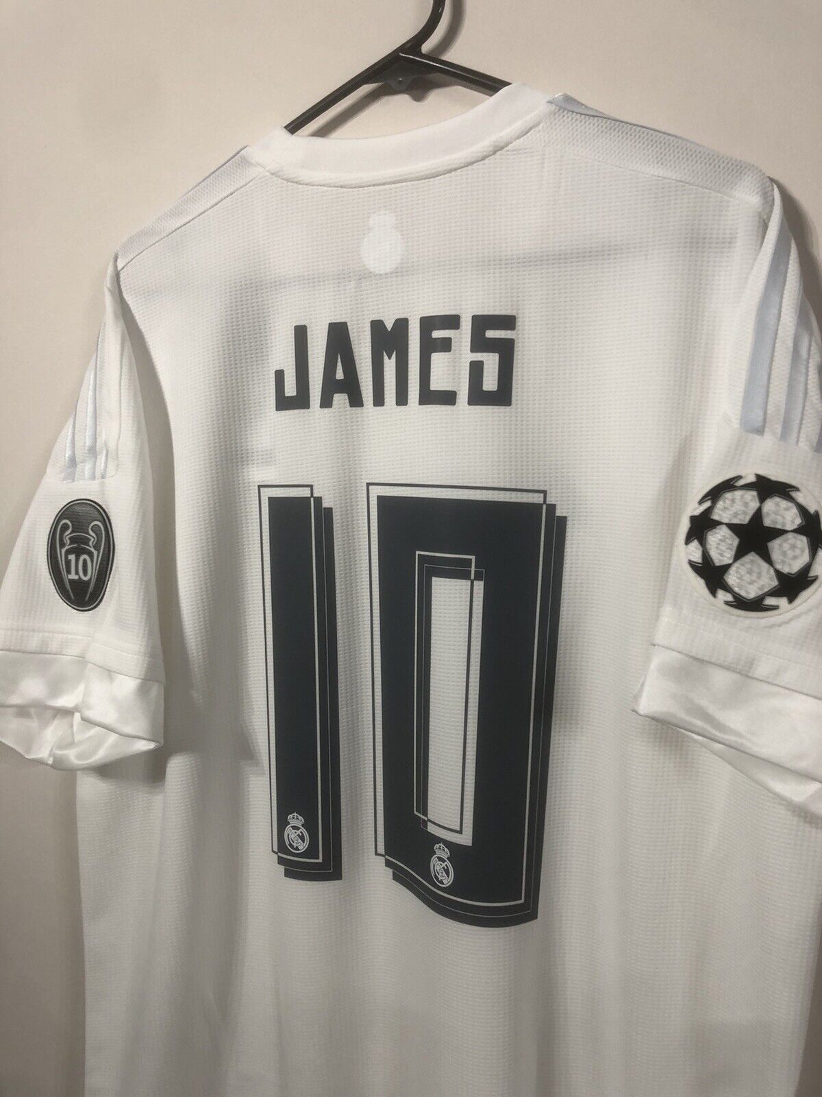 James #10 BNWT Real Madrid 2015/16 X-Large Champions League Home Shirt