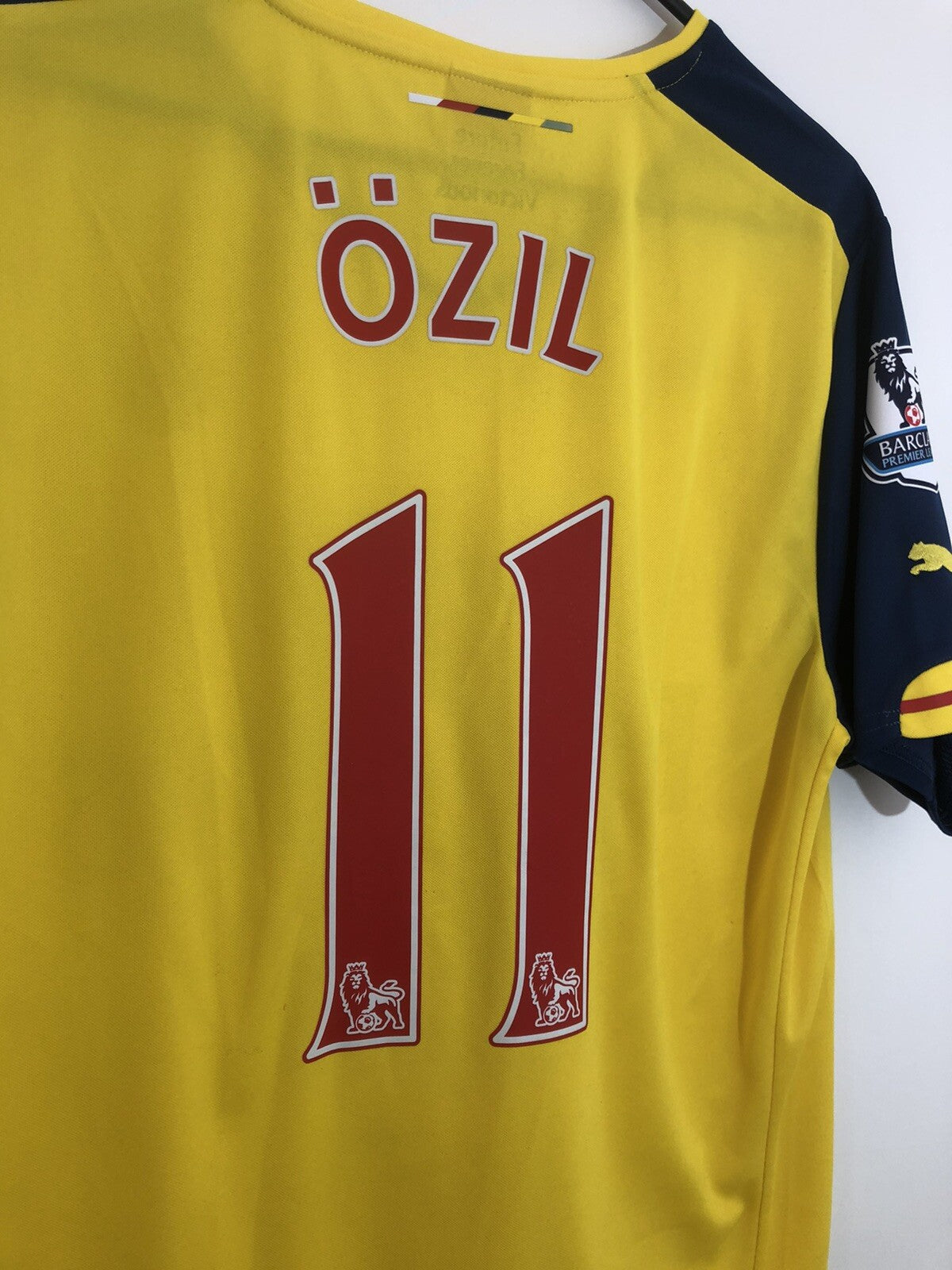 Arsenal Ozil #11 2014/15 Away Medium Shirt Puma Excellent Condition 746449