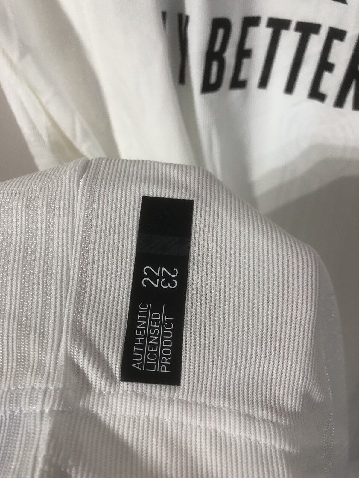 Benzema #9 Real Madrid 2022/23 Home Large Authentic Football Shirt Adidas BNWT