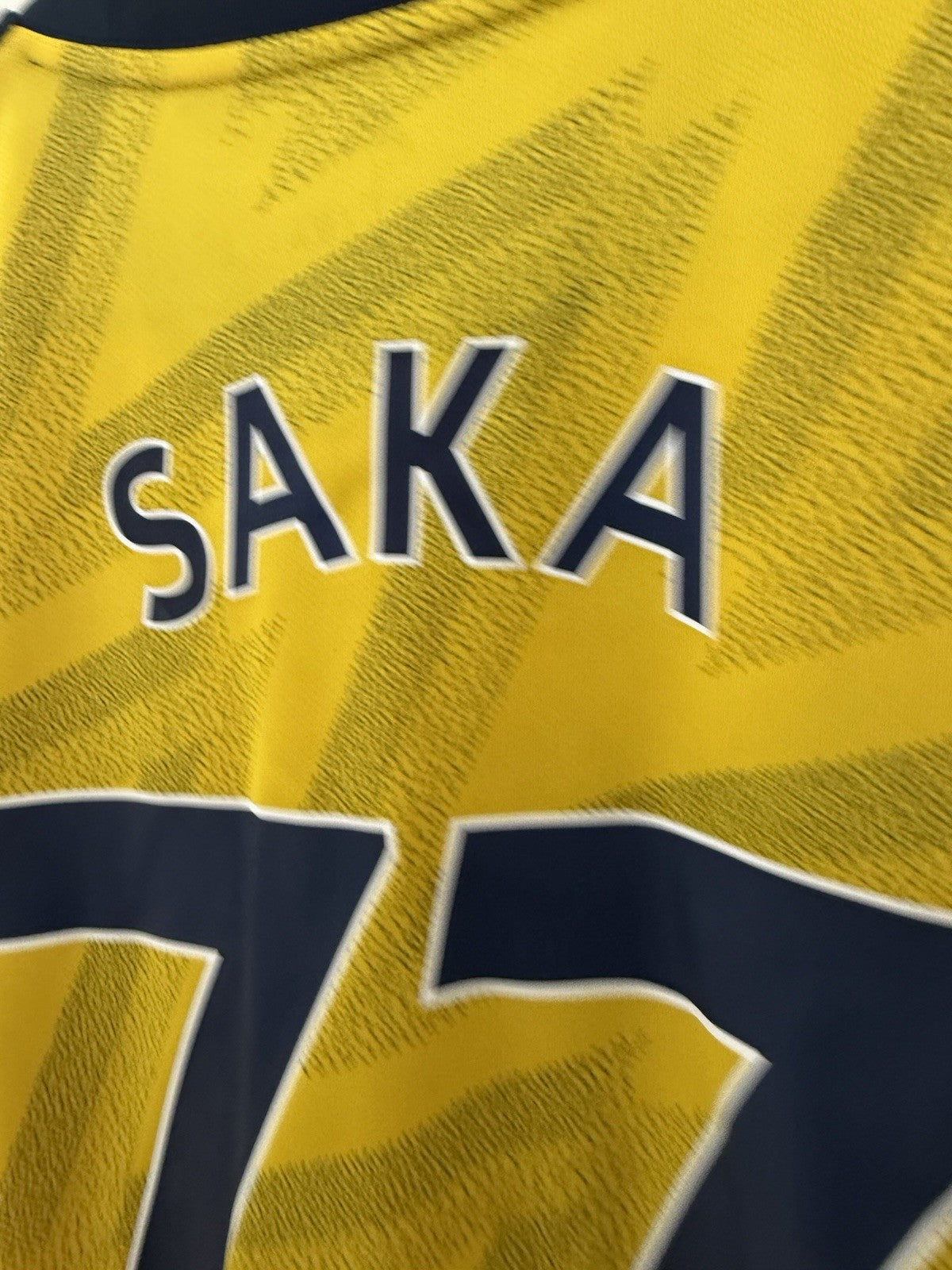 Arsenal Saka #77 2019/20 Large Away Shirt Excellent Condition EH5635