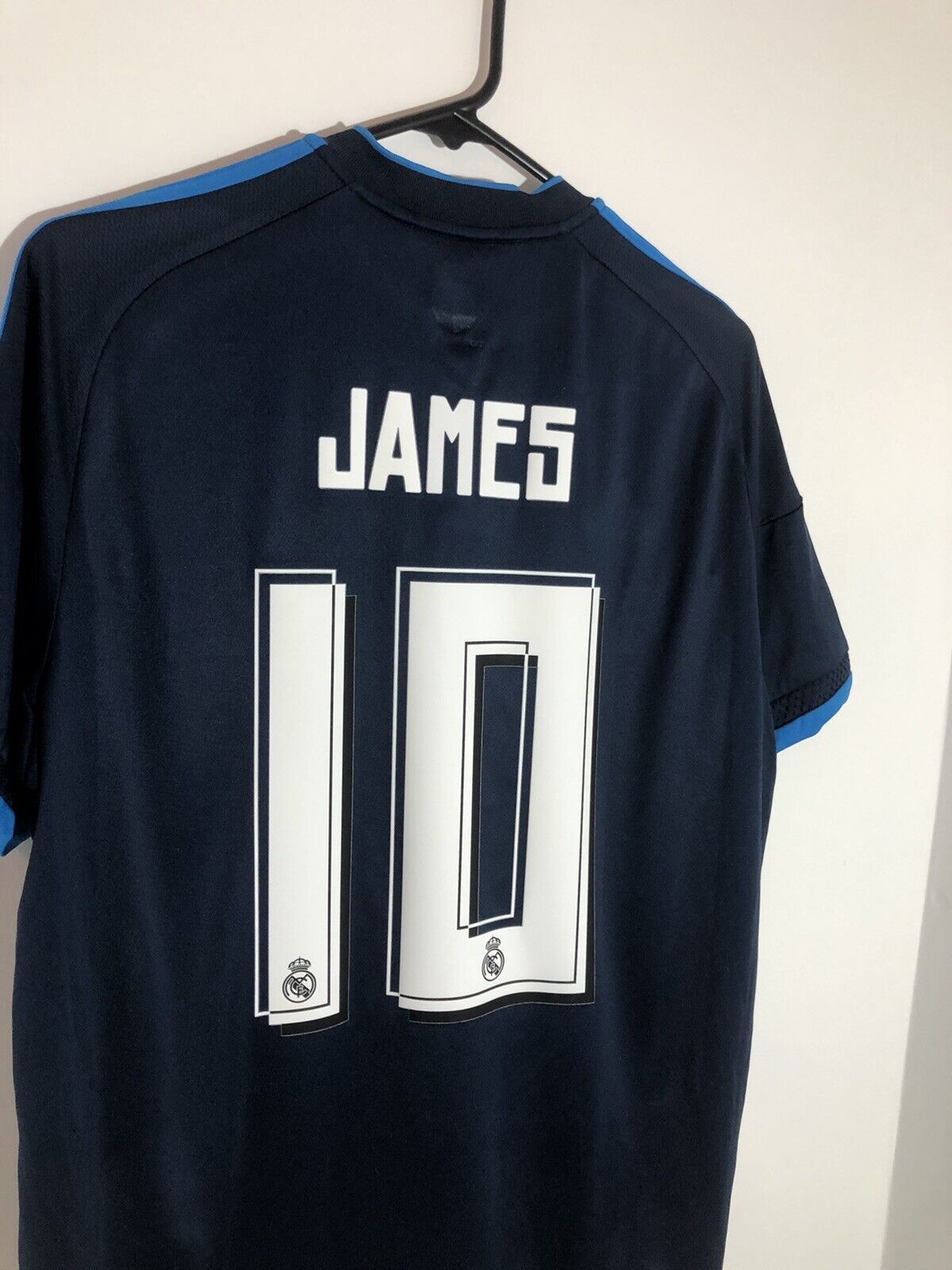 James 10 Real Madrid 2015 16 Large 3rd Shirt Very Good Condition S12676