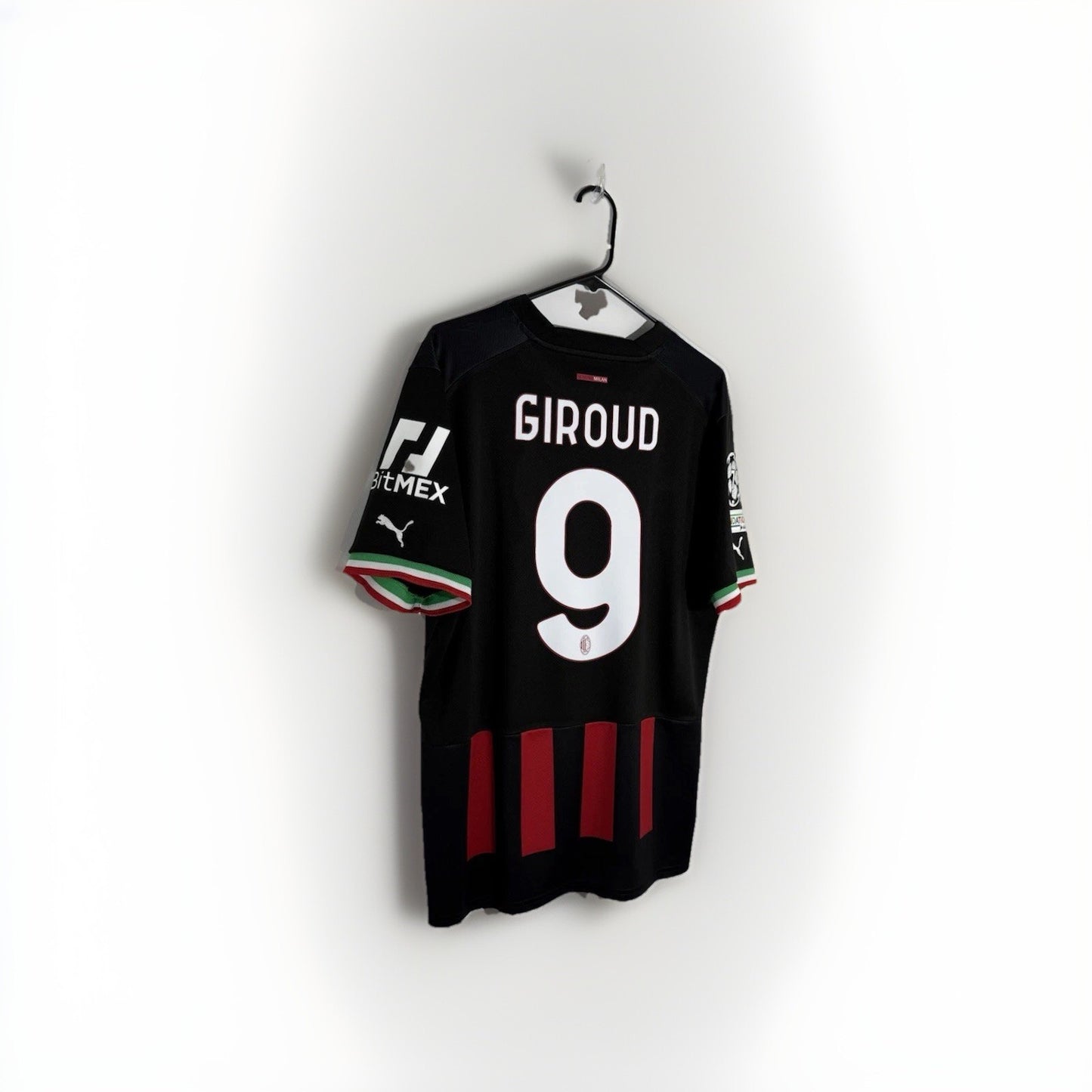 AC Milan Giroud #9 2022/23 Home Large Shirt Excellent Condition 765824-01