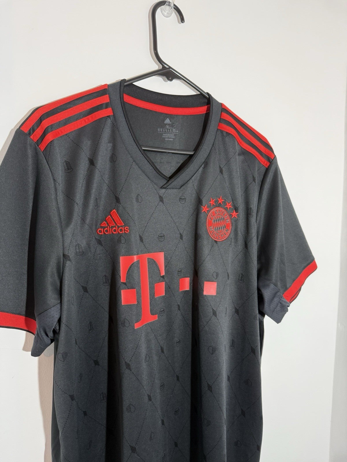 Bayern Munich Davies #19 2022/23 XL 3rd Shirt Excellent Condition H39907