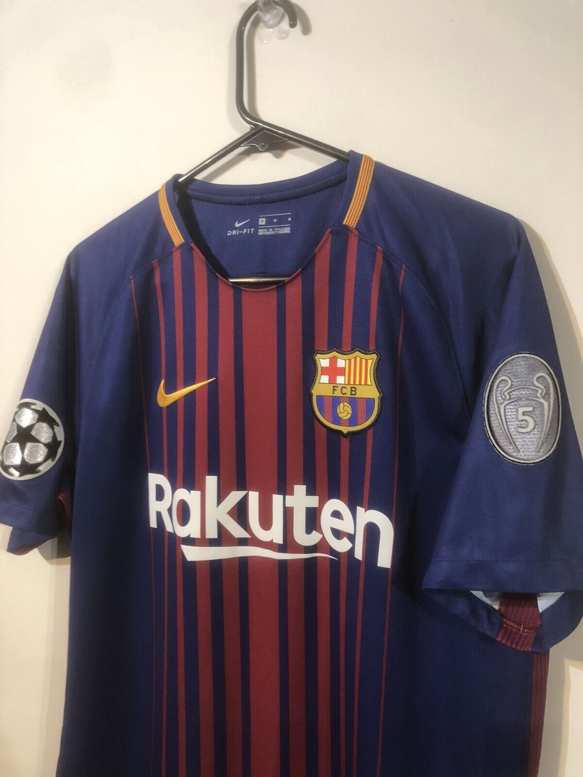 Suarez #9 Barcelona 2017/18 Medium CL Home Shirt Nike Excellent Condition