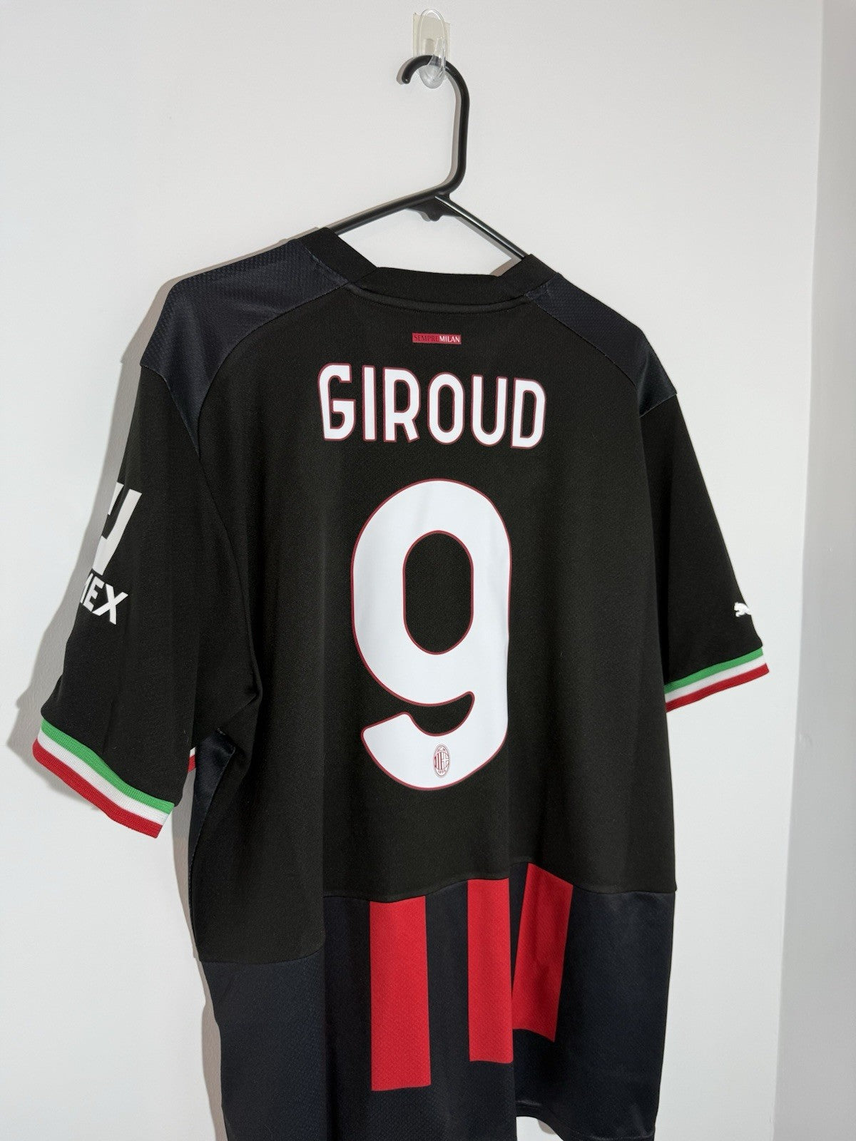 AC Milan Giroud #9 2022/23 Home XL Shirt Excellent Condition 765824-01